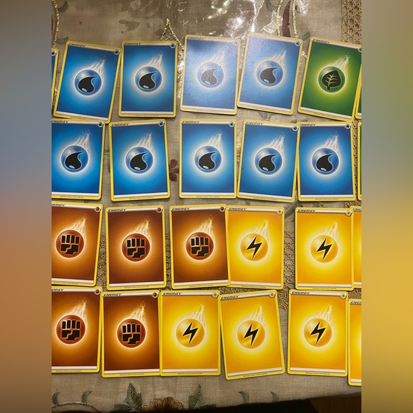 Pokémon card bundle - Picture 12 of 14